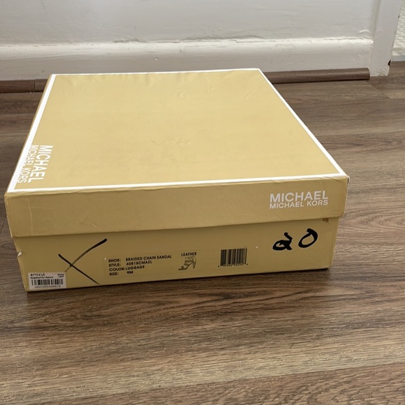 Gorgeous MICHAEL KORS high hill sandals size 9. New - Picture 11 of 12